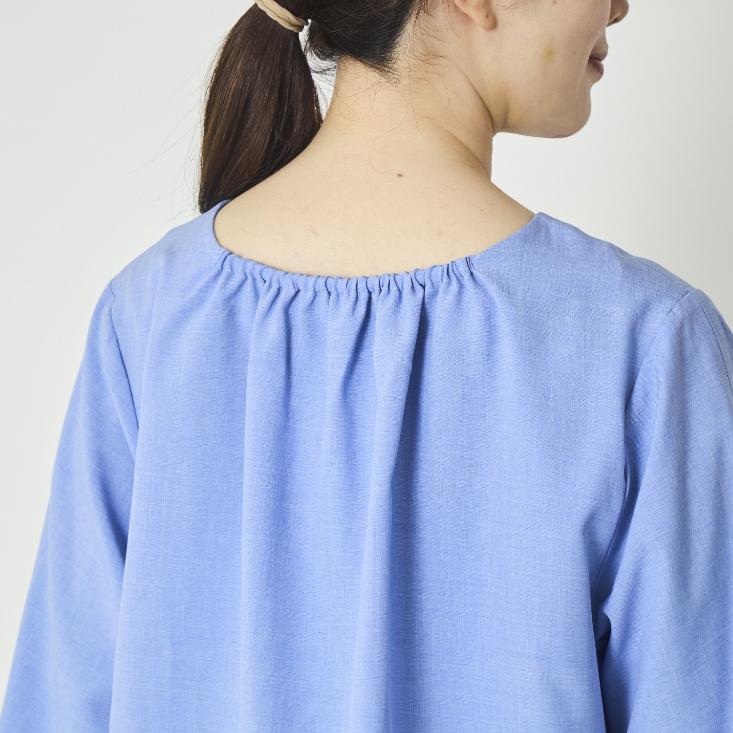 Kilka/蒸れにくい7分袖タックブラウス